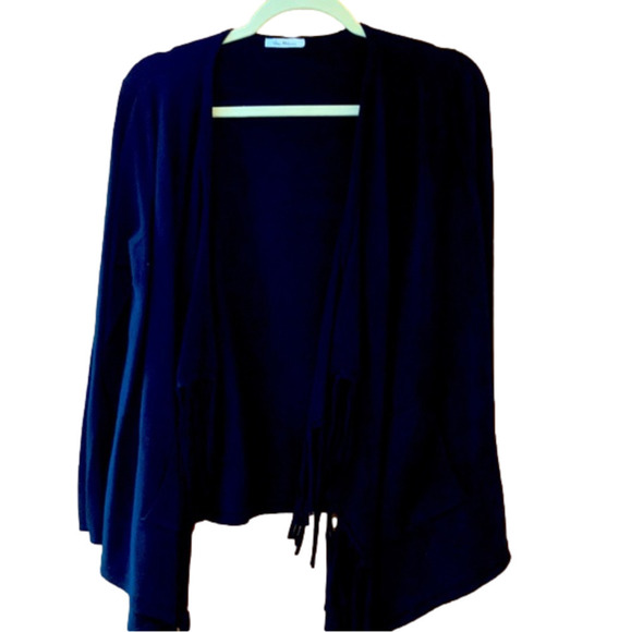 Elegant Black Fringe Women's Top - Picture 3 of 3